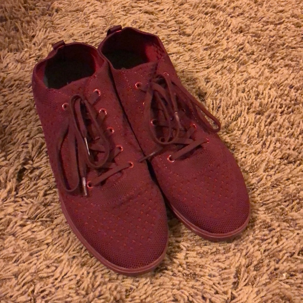 Suavs - burgundy size 13 (men’s)
